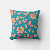 ピンクの花と蝶のパターンの背景 クッション (正面)