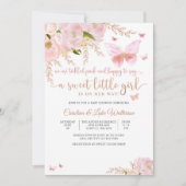 ピンクの花と蝶のベビーシャワー招待状 招待状 (正面)