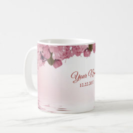 ピンクの花と蝶の自然なデザインのアウトドアウエディングギフト コーヒーマグカップ