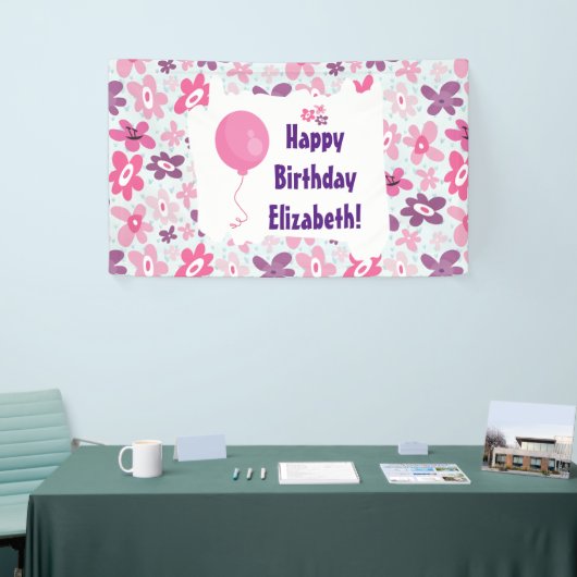 ピンクの花と青いハートかわいい誕生日 横断幕 (トレードショー)