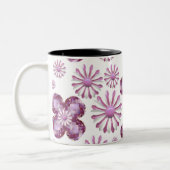 ピンクの花のきらきら光るなコーヒーカップ ツートーンマグカップ (左)