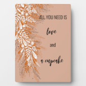 ピンクの花のカップケーキ テーブルサイン プレート フォトプラーク (正面)