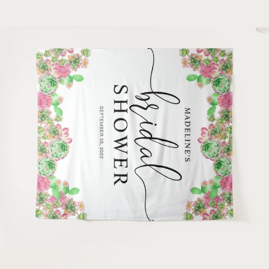 ピンクの花のサボテンと多肉植物の花嫁シャワー タペストリー (正面(横))