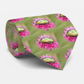 ピンクの花のネクタイのセトニアカブトムシ ネクタイ (ロール)