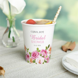 ピンクの花のプリンセスシャワーペタルとプロセッコ 紙コップ