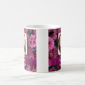 ピンクの花の名前入りな写真 コーヒーマグカップ (中央)