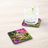 ピンクの花の枝に座るかわいいカエル   コースター (右側)