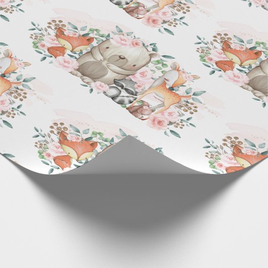 ピンクの花の森林ベビー動物の誕生日のシャワー ラッピングペーパー (角)