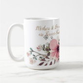 ピンクの花の母と娘の名言 コーヒーマグカップ (左)