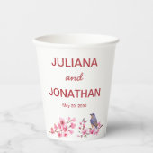 ピンクの花の水フェミニン色結婚の 紙コップ (正面)