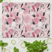 ピンクの花の美容製品パターン キッチンタオル (折り畳み)