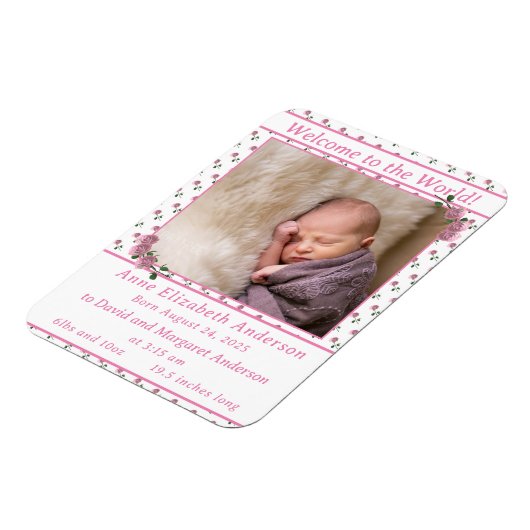 ピンクの花の花額誕生発表 マグネット (左側)