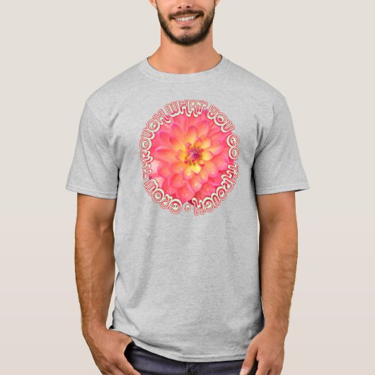 ピンクの花の芸術 Tシャツ (正面)