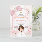ピンクの花の蝶結びのドレスを着た少女の鳩の洗礼 招待状 (スタンド正面)