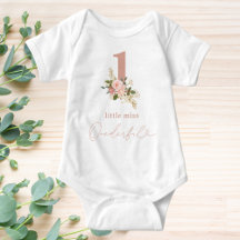 ピンクの花のLittle Miss Onederful 1歳の誕生日