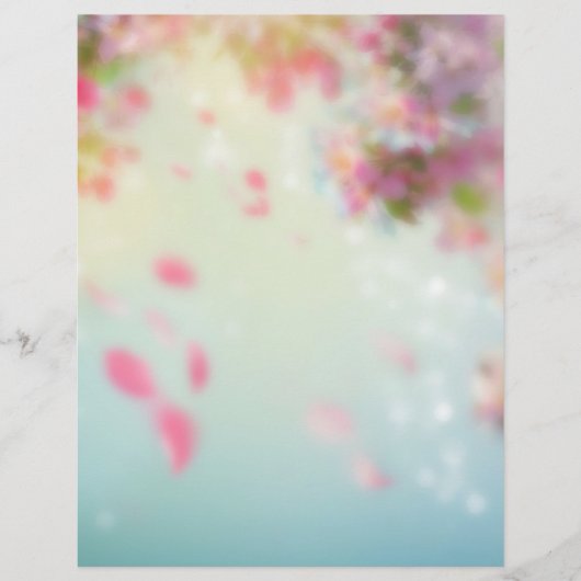 ピンクの花びらが舞うオシャレなフライヤー チラシ (正面)