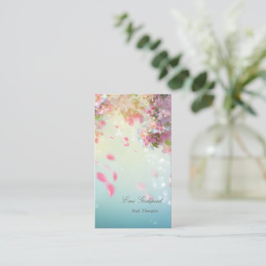 ピンクの花びらが舞うオシャレな名刺 名刺 (スタンド正面)