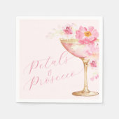ピンクの花びらとプロセッコの花のあるウェディングシャワー スタンダードカクテルナプキン (正面)