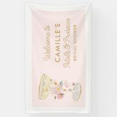 ピンクの花びらとプロセッコの花嫁シャワー歓迎 横断幕 (縦)