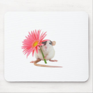 ピンクの花を持つネズミ マウスパッド