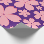 ピンクの花を紫色の包装紙 ラッピングペーパー (角)