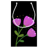 ピンクの花オンブラック抱き枕 スモールペーパーバッグ (裏面)