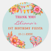ピンクの花ブルーフェスタ1歳の誕生日のお祝い ラウンドシール (正面)