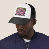 ピンクの花咲くフラワートラッカーズハット キャップ (インサイチュ)