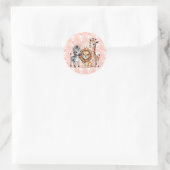 ピンクの花柄とかわいいサファリ動物 ラウンドシール (バッグ)