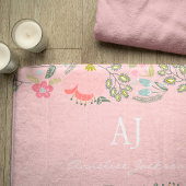 ピンクの花柄の女性らしいモノグラム名入りパーソナライゼ バスマット