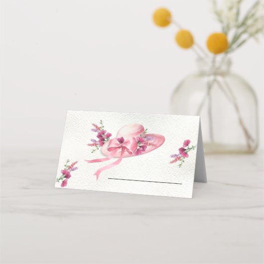 ピンクの花柄の帽子 ドービー ブライダルシャワー プレイスカード (正面)
