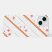 ピンクの花柄の斜めストライプのスマホケース iPhone 15ケース (裏面横)