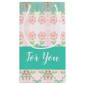 ピンクの花柄アクセント スモールペーパーバッグ (裏面)