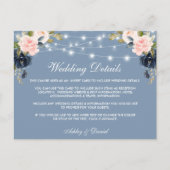 ピンクの花模様のダスティーブルーのライト ウェディングの詳細カード ポストカード (正面)