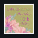 ピンクの花模様パーソナライズされた30th Birthday Napkins スタンダードランチョンナプキン<br><div class="desc">ピーチピンク（サンゴ）とライムグリーンの背景の柔らかい紫の水色の花模様は、このナプキンと美鮮やかしい。誕生日の女の子の詳細でそれをパーソナライズすると、今あなたのイベントのためのカスタム誕生日ナプキンを持っている。</div>