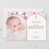 ピンクの花模様写真のアーチの女の子がバプテスマを渡る サンキューカード (正面)