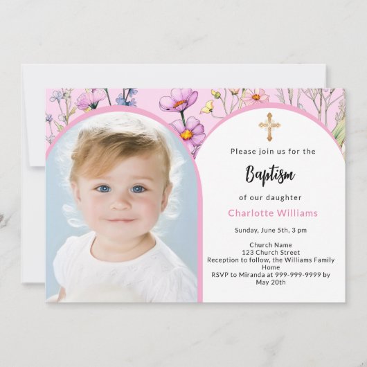 ピンクの花模様写真のアーチの女の子がバプテスマを渡る 招待状 (正面)