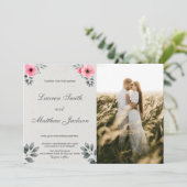 ピンクの花模様結婚式招待状と写真 招待状 (スタンド正面)