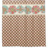 ピンクの茶色のクリーム幾何学的レトロ正方形の花 シャワーカーテン (正面)