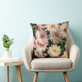 ピンクの菊を使った居心地の良い明るい枕 クッション (椅子)