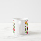 ピンクの葉の木のレトロのフクロウパターン エスプレッソカップ (裏面)