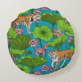 ピンクの蓮の池の虎 ラウンドクッション (裏面)