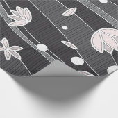 ピンクの蓮の花を黒いストライプ花に ラッピングペーパー (角)