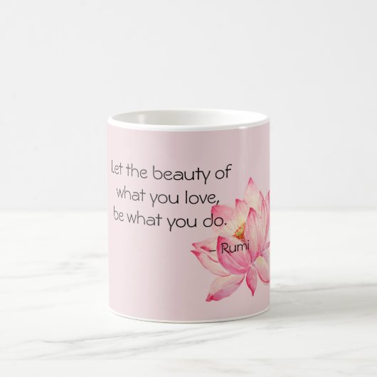 ピンクの蓮の花 ルミ・ビューティーの引用 コーヒーマグカップ (中央)