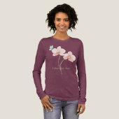 ピンクの蘭の花とミントグリーンの蝶 トライブレンドTシャツ (正面全体)