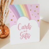 ピンクの虹と星のカードとギフトパーティーテーブル 台座サイン