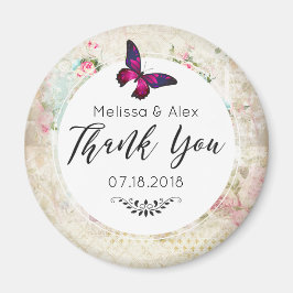 ピンクの蝶とぼろぼろのヴィンテージのバラのウェディング マグネット