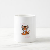 ピンクの蝶と子トラ🐯 - コーヒーマグカップ (中央)