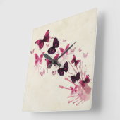 ピンクの蝶のパターン スクエア壁時計 (傾斜)