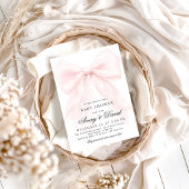 ピンクの蝶ネクタイの女の子 現代のベビーシャワー 招待状